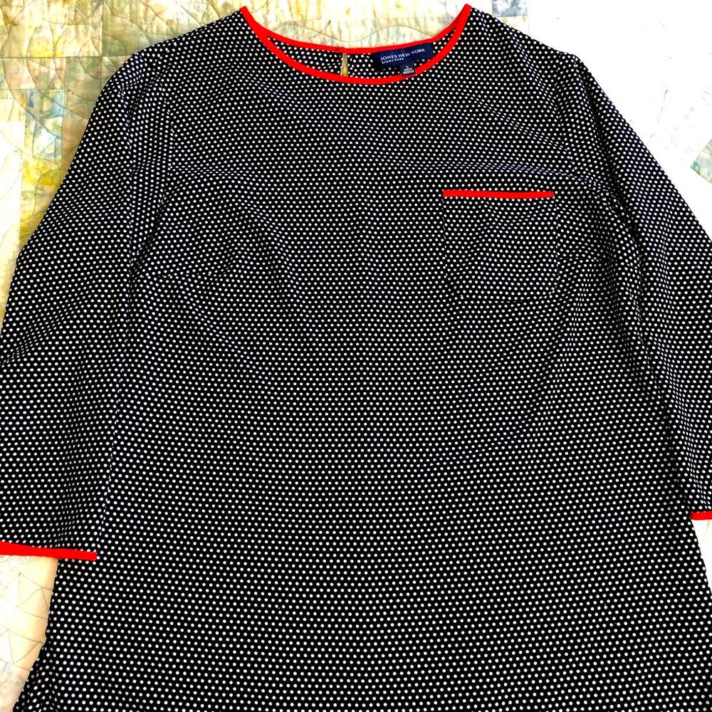 Jones New York, top, women’s large